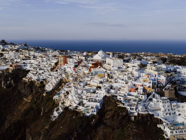 Comment profiter des visites nocturnes de monuments en Grèce ?