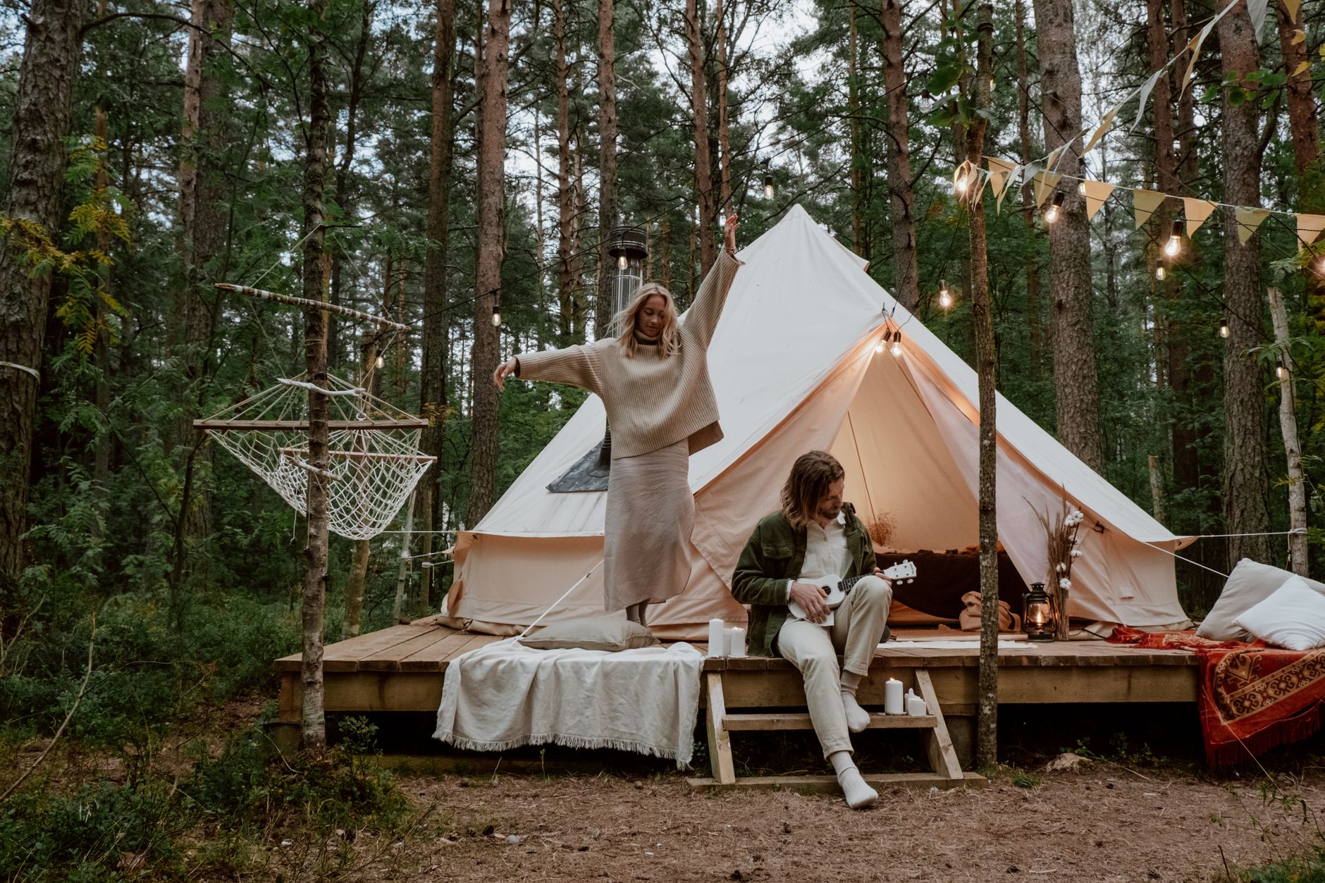 Camping ou glamping en Grèce : lequel choisir ?