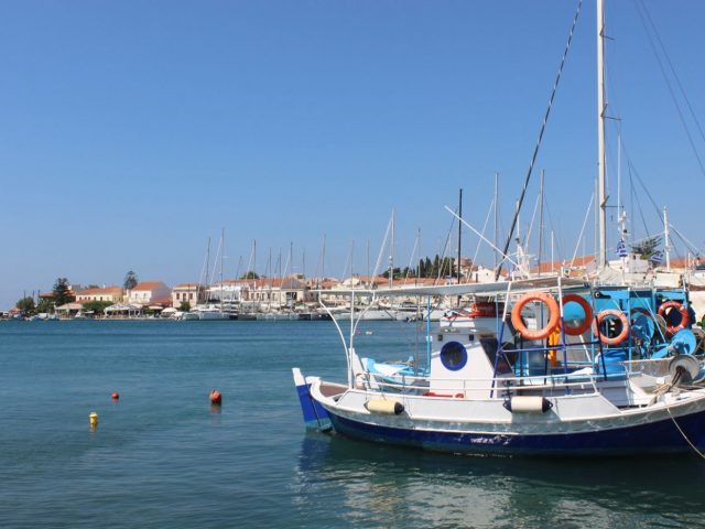 Guide voilier Cyclades : escales authentiques et préparation